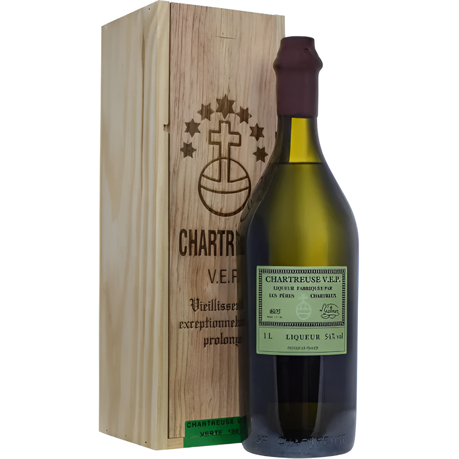 Chartreuse V.E.P. verte green liqueur bottle with label and wooden gift box